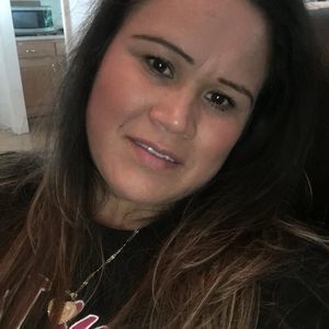 Meet your Posher, Yaneth